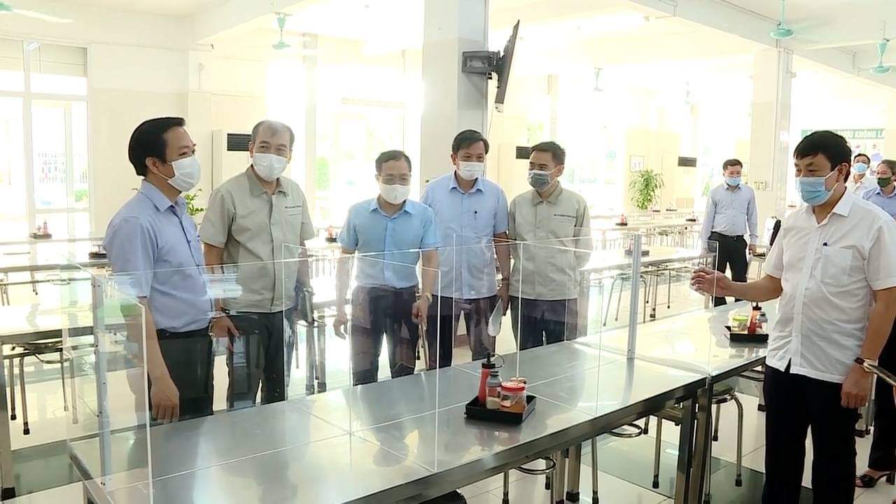Ban Quản lý các khu công nghiệp tỉnh Ninh Bình thực hiện “mục tiêu kép” đạt nhiều chỉ tiêu tăng trưởng